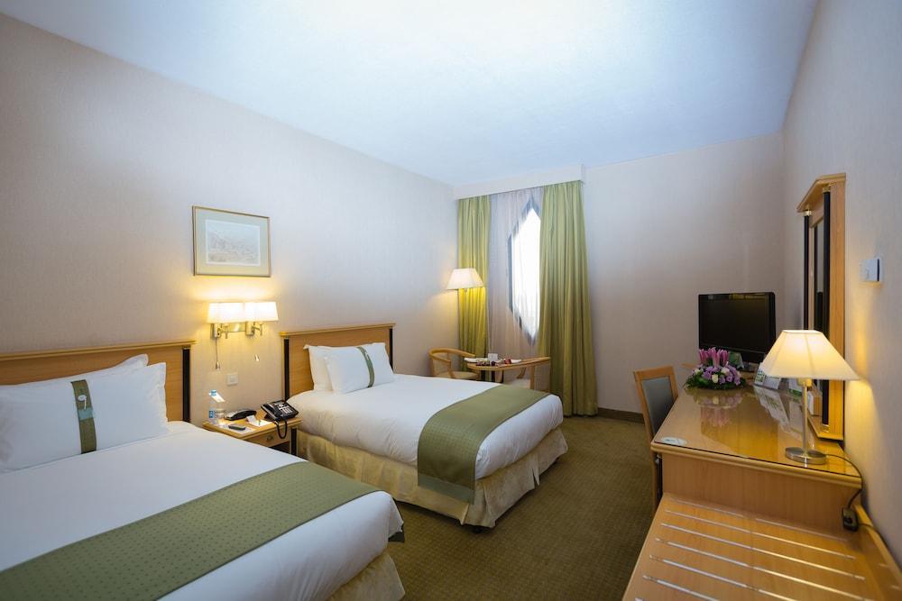 Holiday Inn Yanbu By Ihg Exterior photo