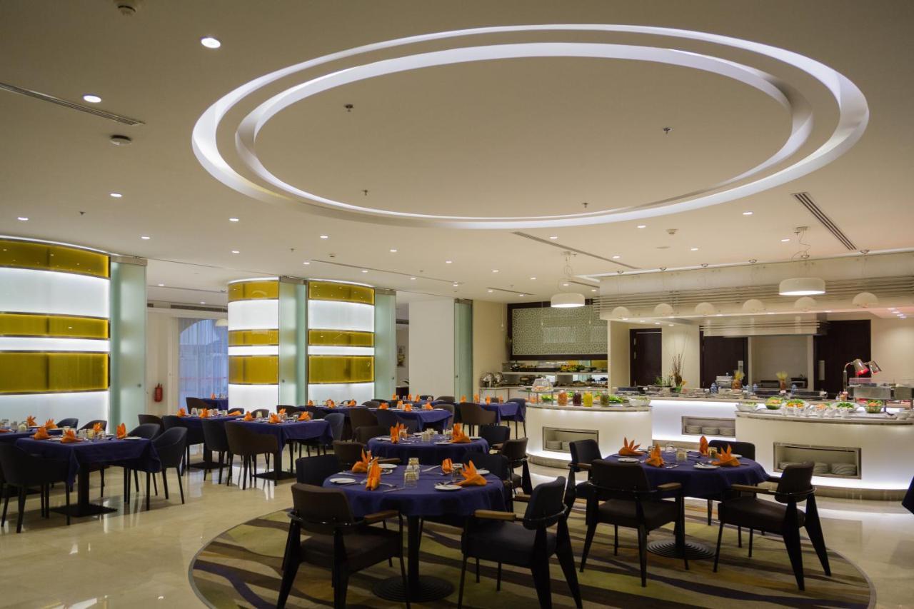 Holiday Inn Yanbu By Ihg Exterior photo