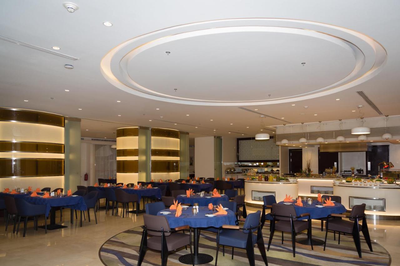 Holiday Inn Yanbu By Ihg Exterior photo