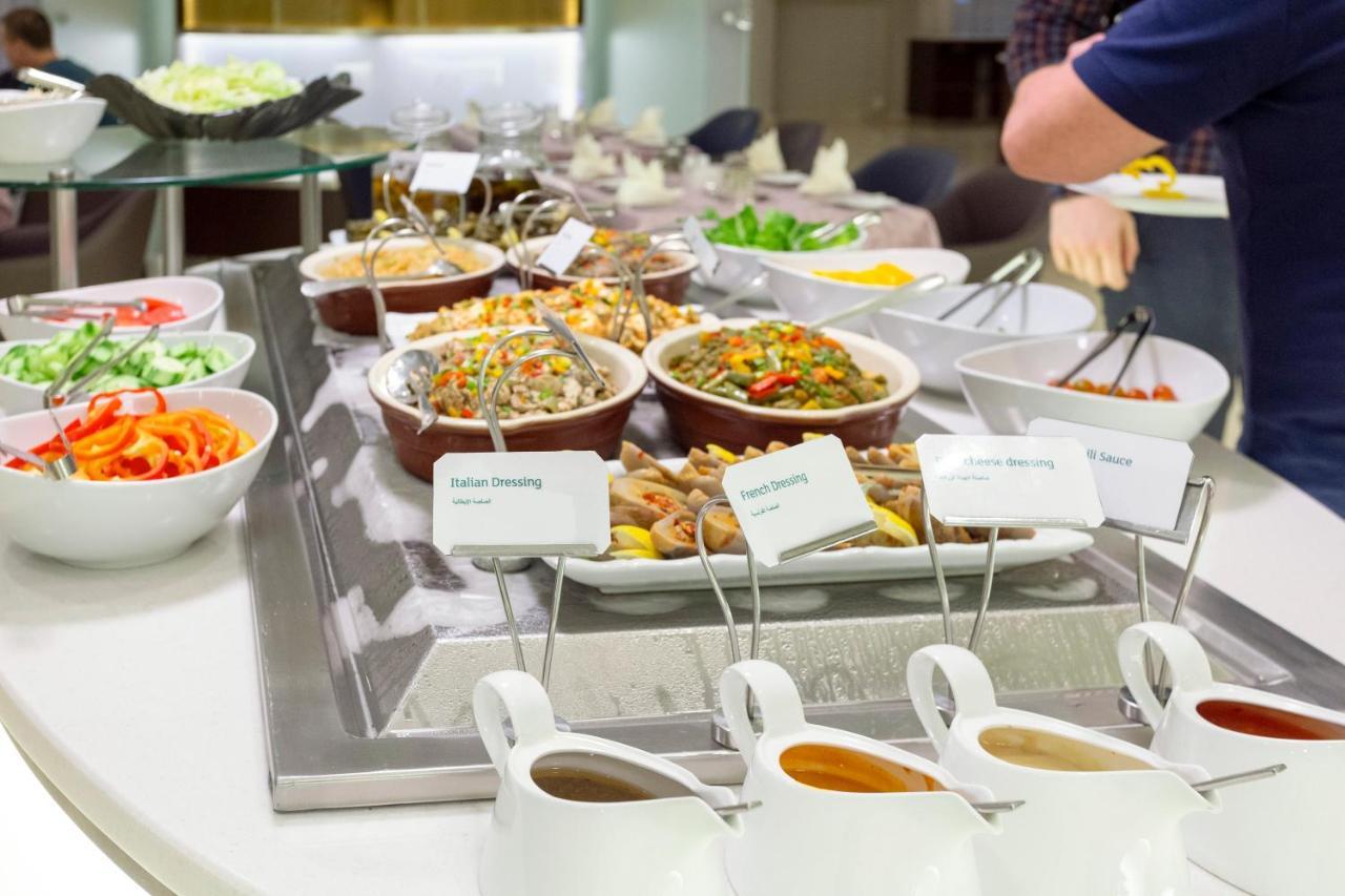 Holiday Inn Yanbu By Ihg Exterior photo