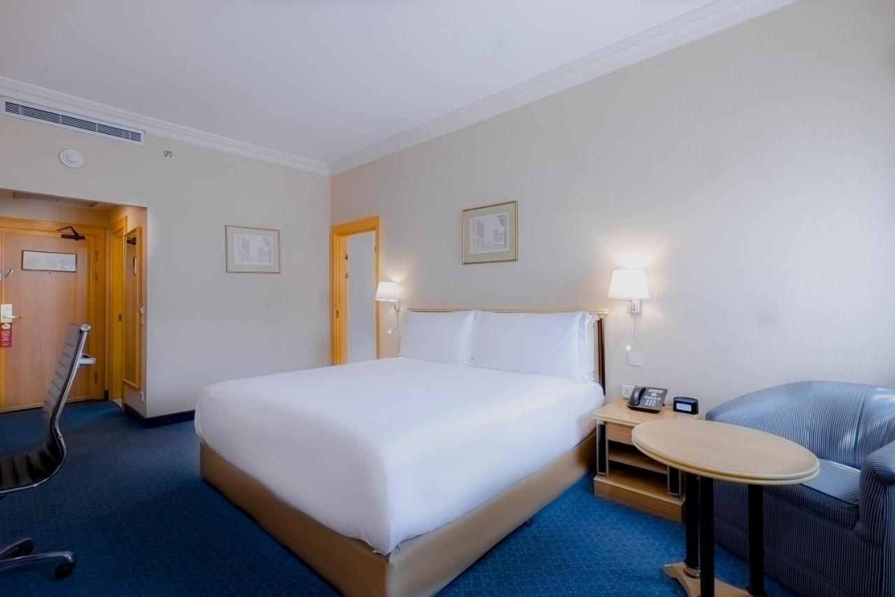 Holiday Inn Yanbu By Ihg Exterior photo