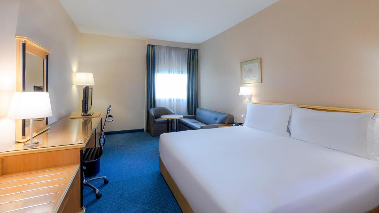 Holiday Inn Yanbu By Ihg Exterior photo