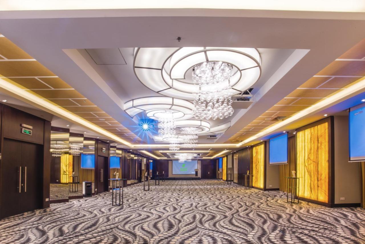 Holiday Inn Yanbu By Ihg Exterior photo